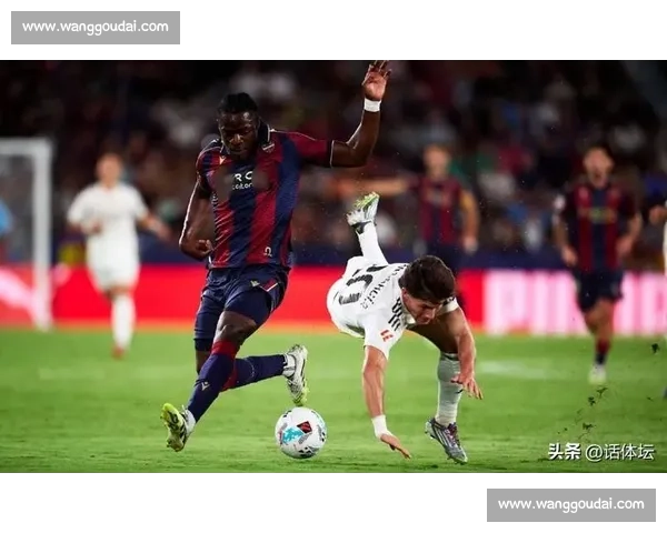 伯纳乌惊魂夜！什琴斯尼扑碎姆巴佩点球神话