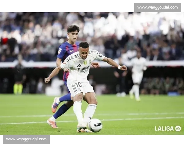 2-1!姆巴佩贝林传射建功,皇马终结德比四连败 2-1!姆巴佩贝林传射建功,皇马终结德比四连败